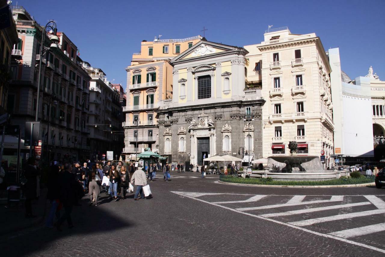 Green Chiaia Naples Exterior photo